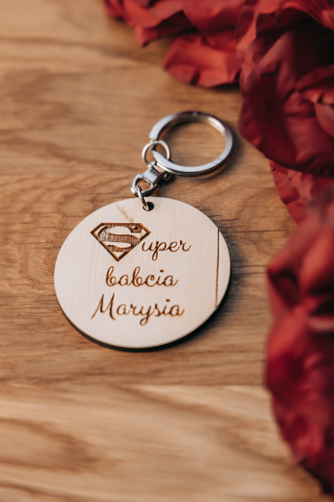 Brelok "Super Babcia/Dziadek" z Imieniem – Inspiracja Supermenem - obrazek 2