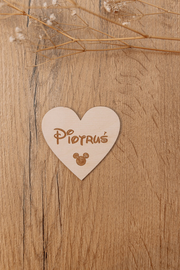 Magnes w Kształcie Serca z Imieniem w Stylu Disneya - obrazek 2